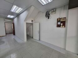 Serangoon North Avenue 1 (D19), Shop House #520258631